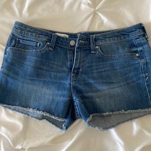 gap shorts barely worn